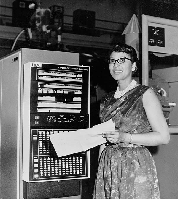 A female “computer”: Melba Roy headed the group of NASA mathematicians who were known as “computers.” They tracked the Echo satellites. Roy's computations 