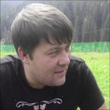 Viktor M.