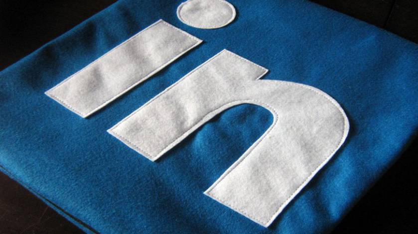 A Quick Guide to Using LinkedIn to Enhance Your UX Career