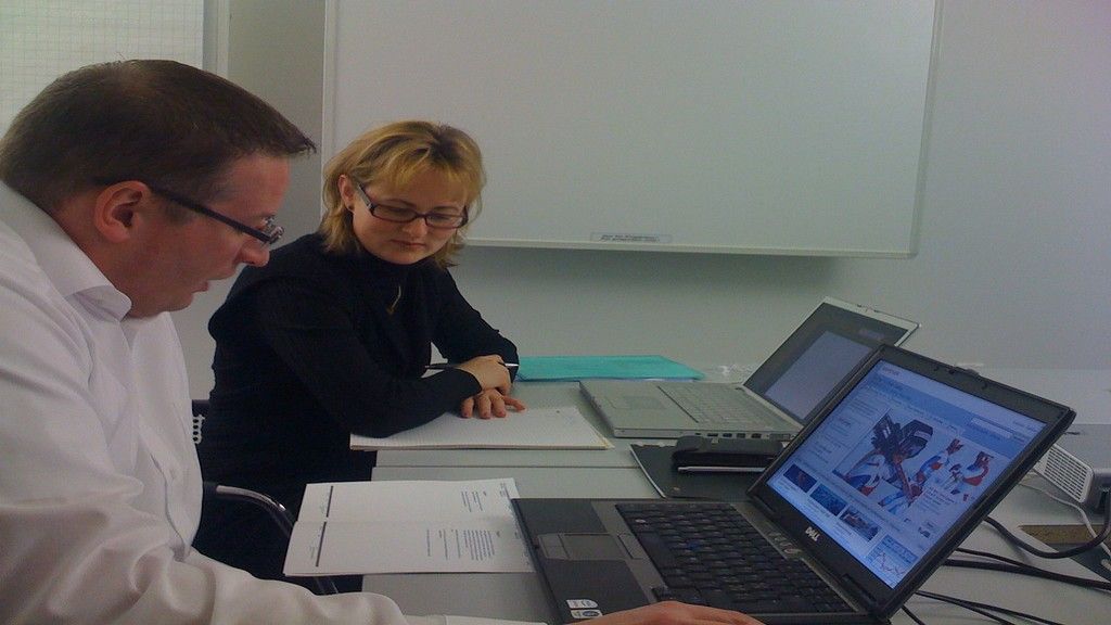 8 Tips for Conducting UX Interviews